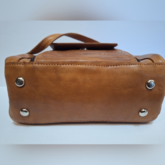 Vintage Tooled Leather Purse Grants Natural - Picture 9 of 16